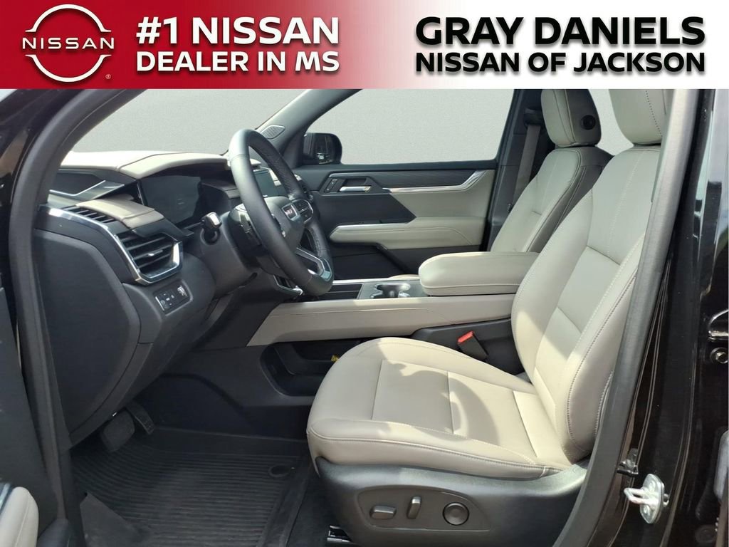 Used 2025 GMC Acadia Elevation w/ Elevation Premium Package FWD image 22