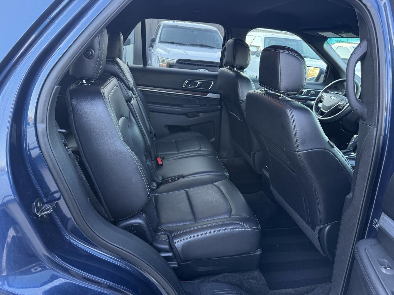 Used 2017 Ford Explorer Limited FWD image 16
