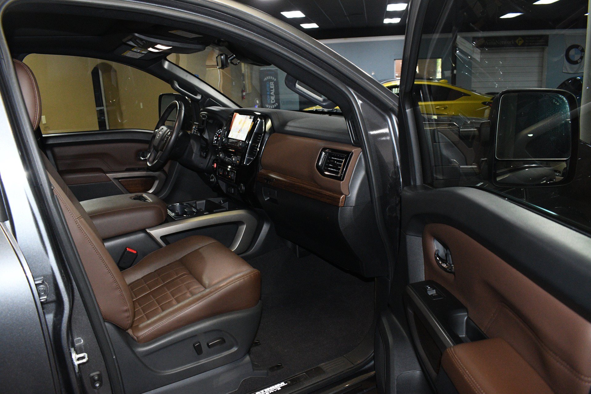 Used 2023 Nissan Titan Platinum Reserve w/ Moonroof Package AWD/4WD image 46