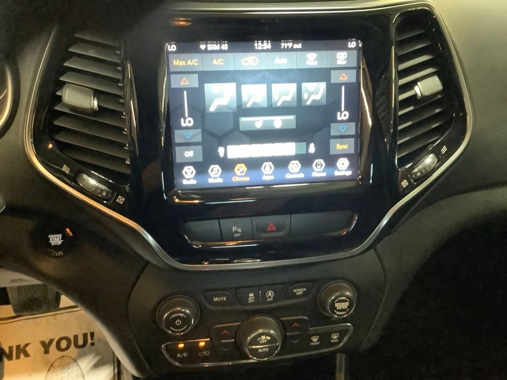 Certified 2019 Jeep Cherokee Limited AWD/4WD image 32