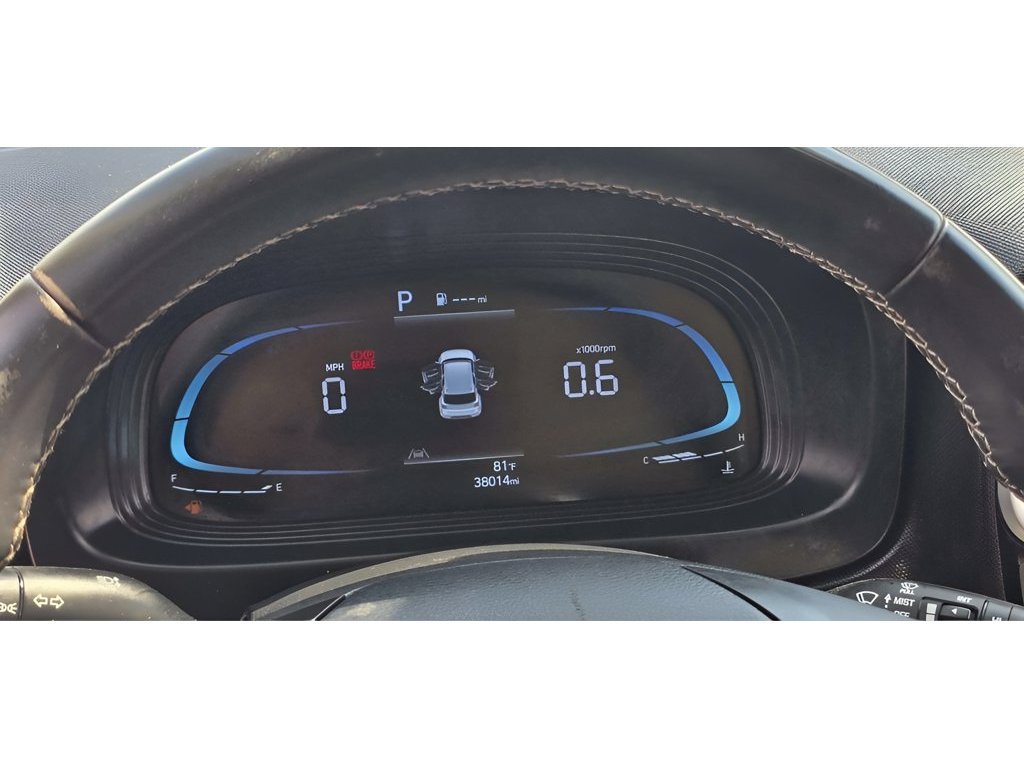 Used 2023 Hyundai Venue SEL w/ Cargo Package FWD image 27