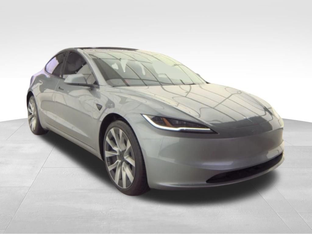 Used 2025 Tesla Model 3 Long Range image 16