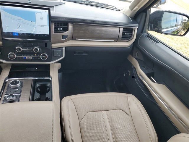 Used 2024 Ford Expedition Max Limited image 34