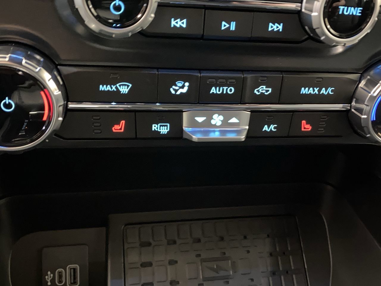 New 2025 Ford F150 XLT w/ Equipment Group 302A MID image 21