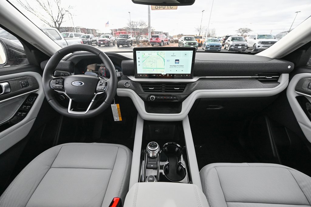 New 2026 Ford Explorer Platinum w/ LUX Leather Package image 27