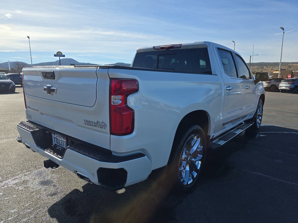 Used 2025 Chevrolet Silverado 1500 High Country w/ High Country Premium Package image 9