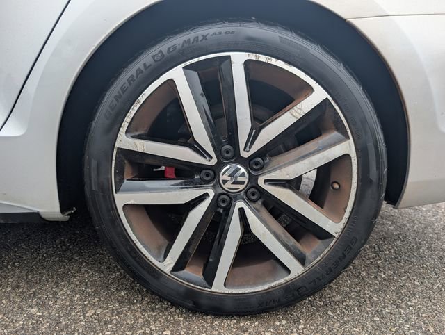 Used 2014 Volkswagen Jetta GLI Autobahn FWD image 25