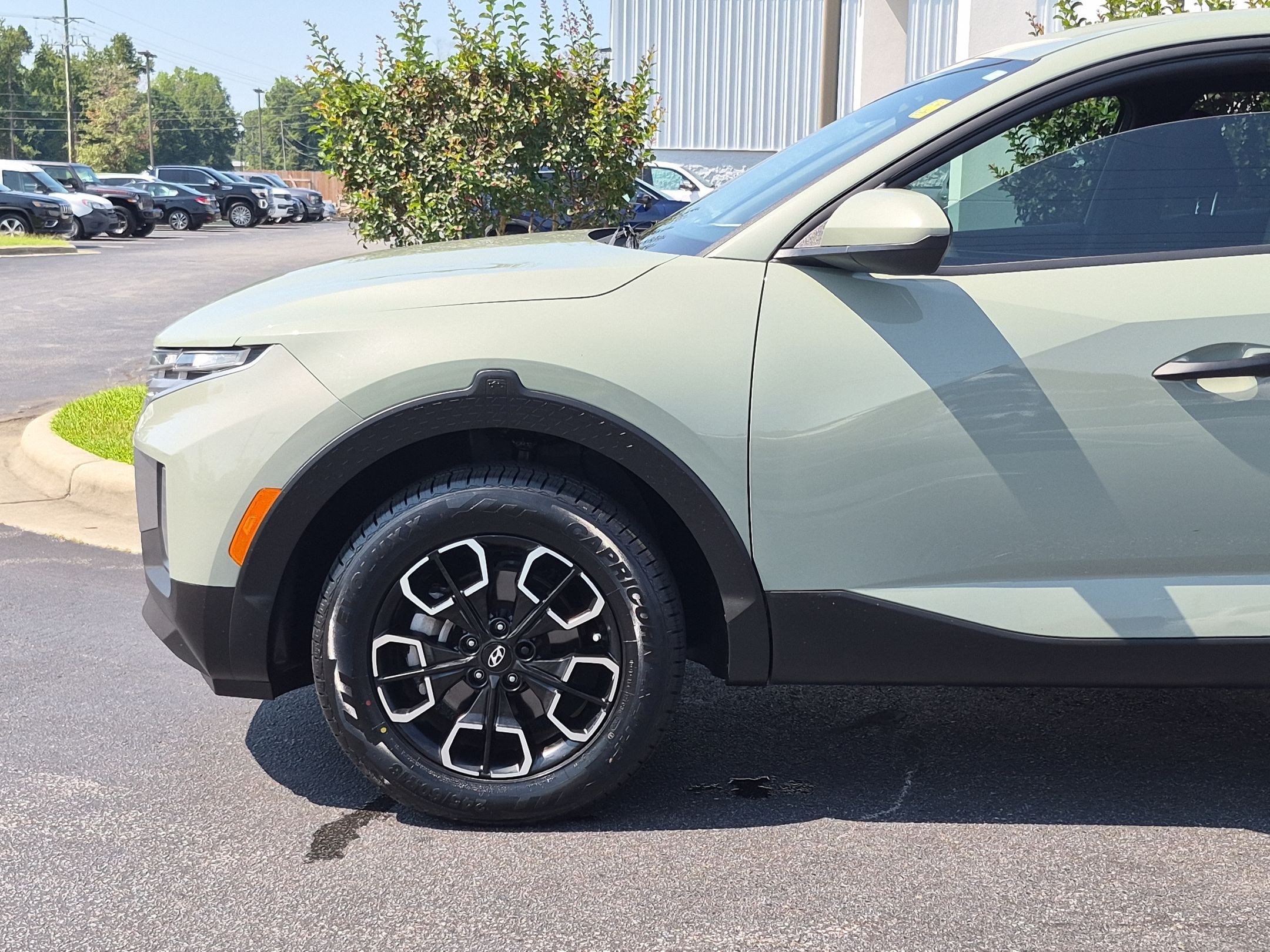 Used 2024 Hyundai Santa Cruz SE AWD/4WD image 9