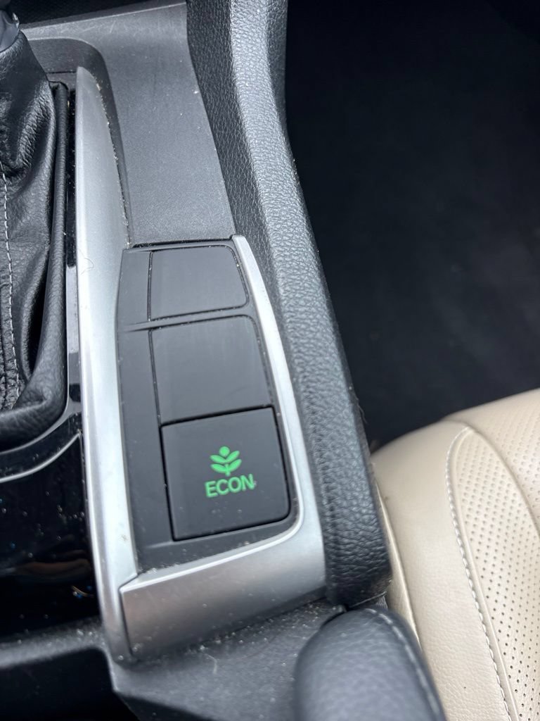 Used 2019 Honda Civic EX-L image 21