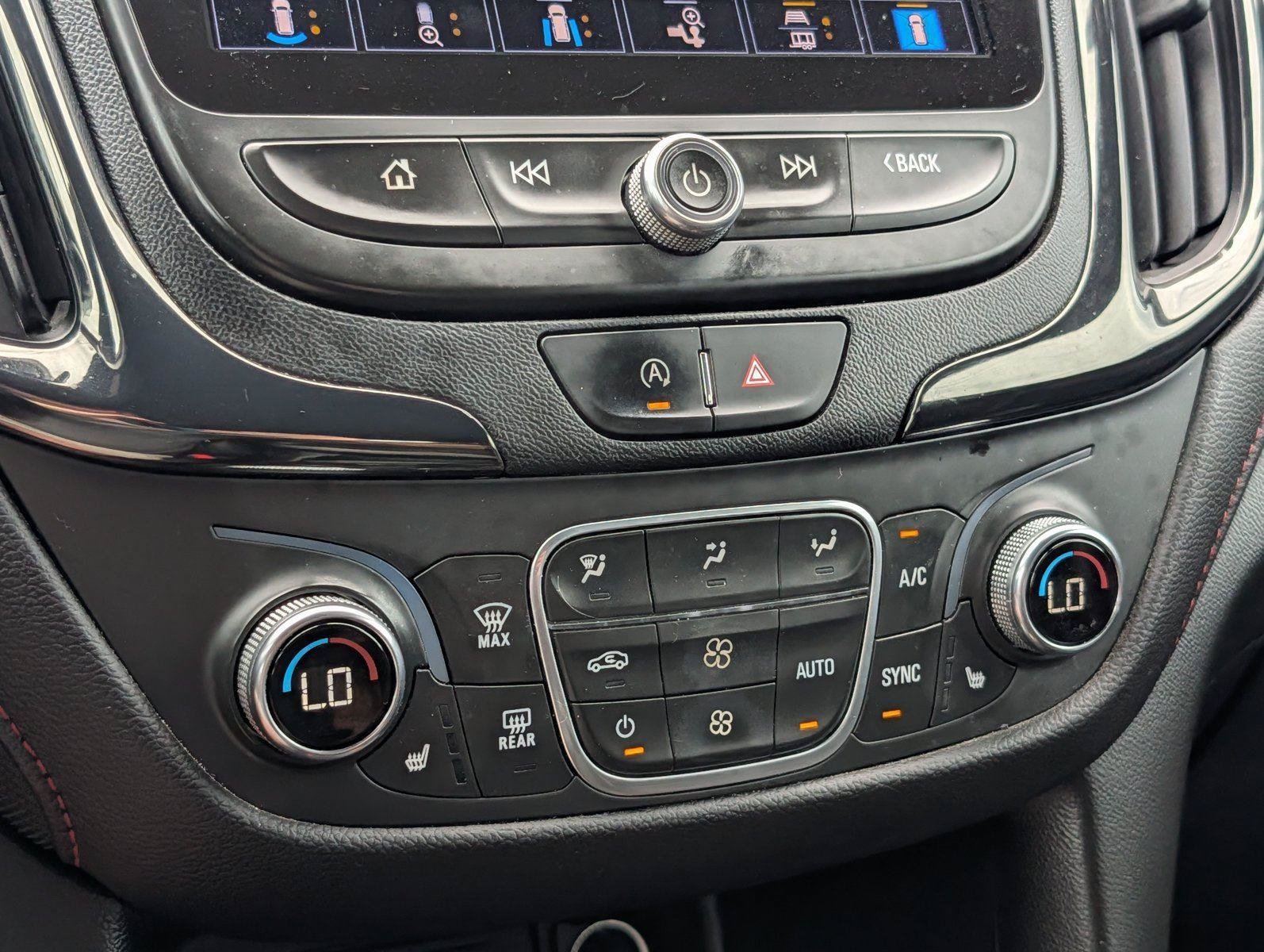 Used 2022 Chevrolet Equinox RS w/ RS Leather Package FWD image 18