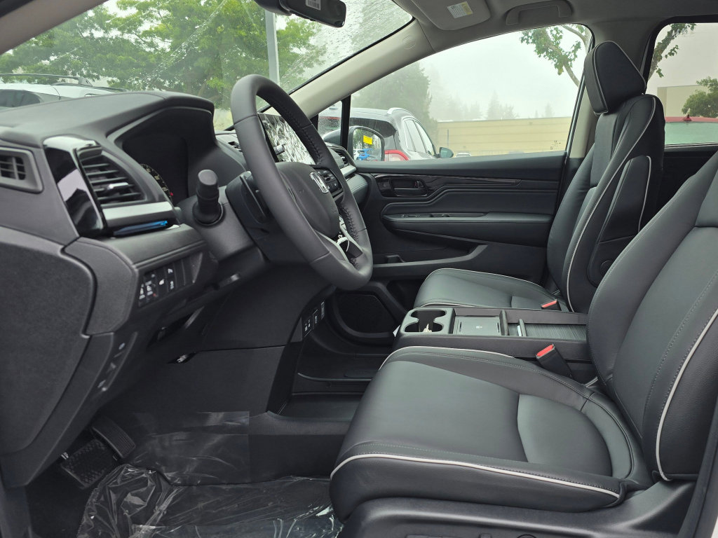 New 2026 Honda Odyssey Touring image 10