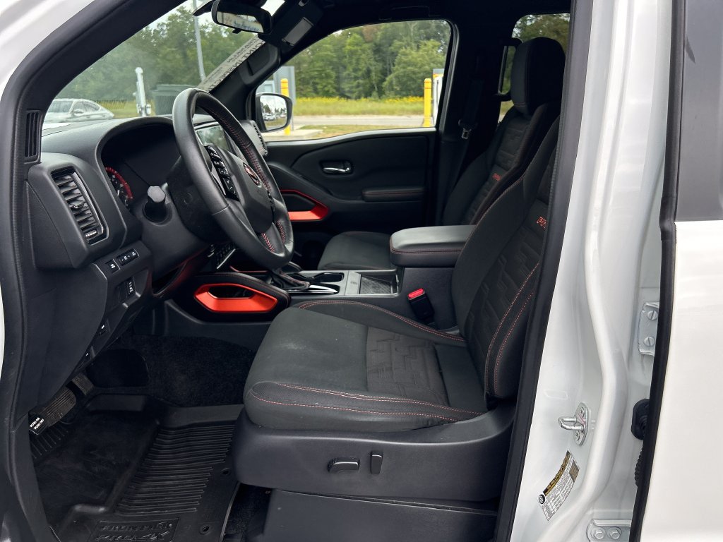 Used 2023 Nissan Frontier PRO-4X w/ Pro Convenience Package AWD/4WD image 15