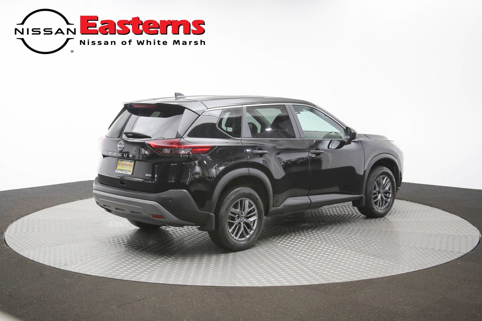 Used 2023 Nissan Rogue S AWD/4WD image 37