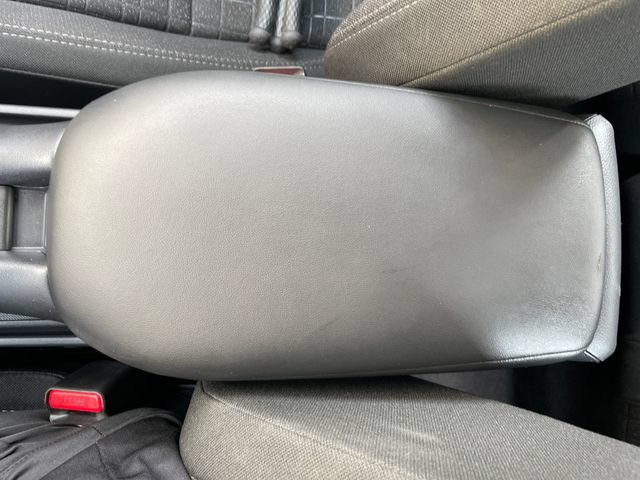 Used 2025 Honda HR-V LX image 17