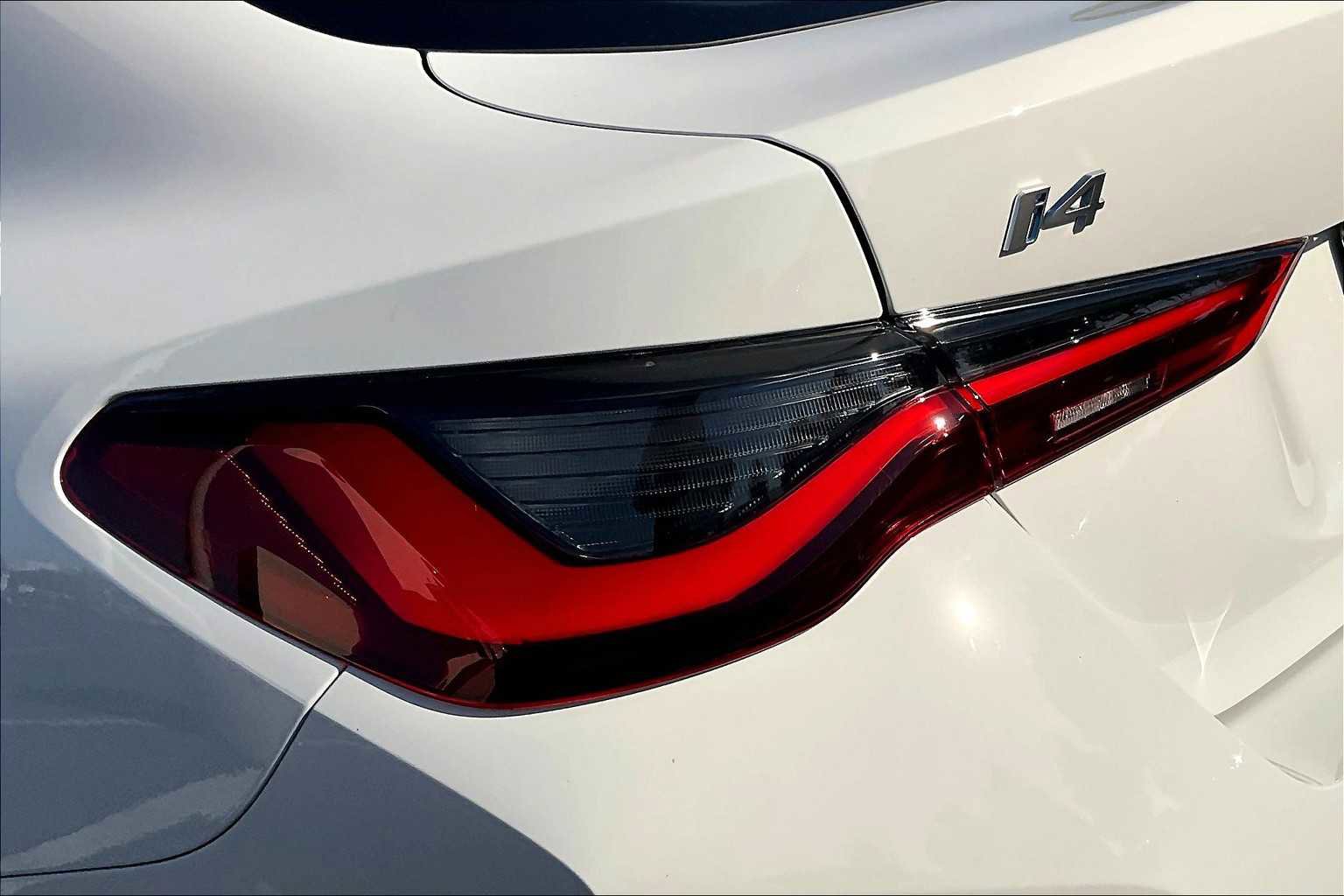 Used 2025 BMW i4 eDrive40 w/ Parking Assistance Package image 32