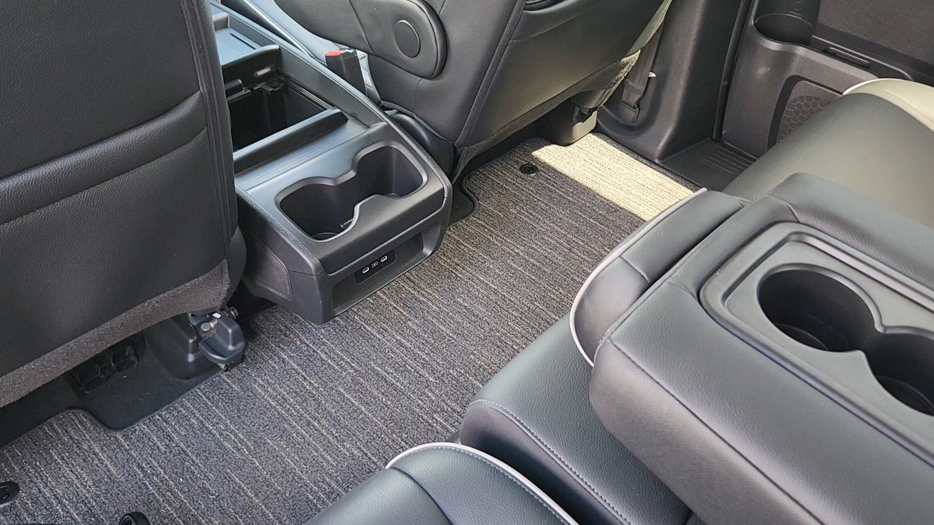 Used 2025 Honda Odyssey Touring image 18