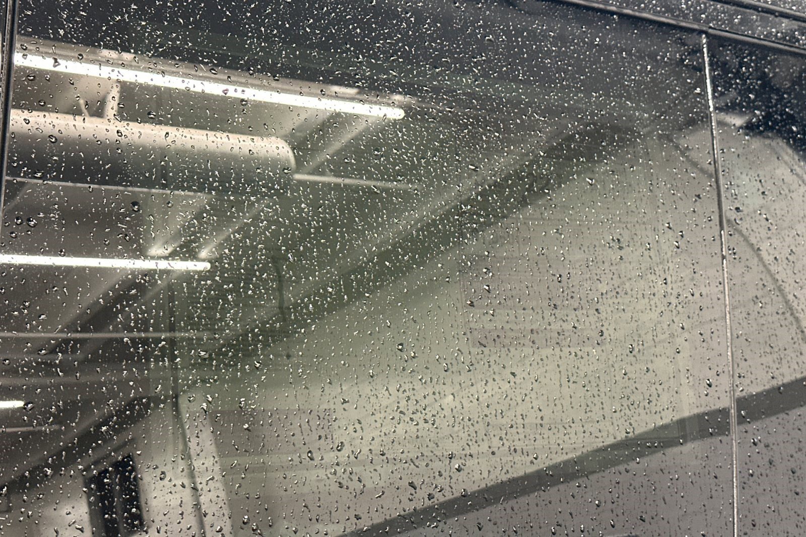 New 2026 Land Rover Range Rover SE image 28