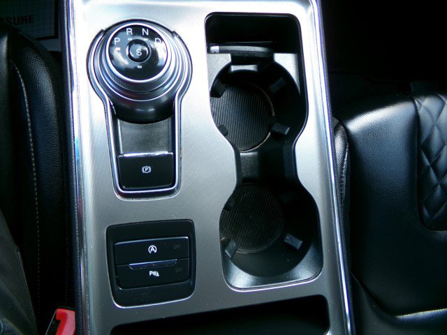 Used 2023 Ford Edge Titanium image 20