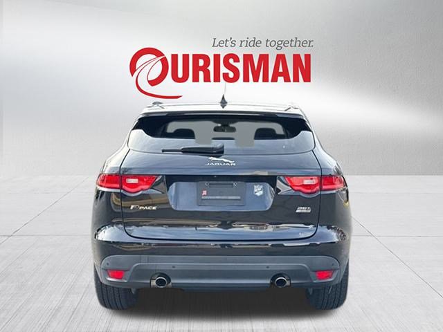 Used 2018 Jaguar F-PACE Premium image 3