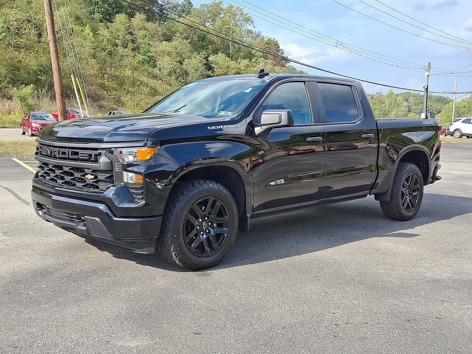 Used 2023 Chevrolet Silverado 1500 Custom image 3