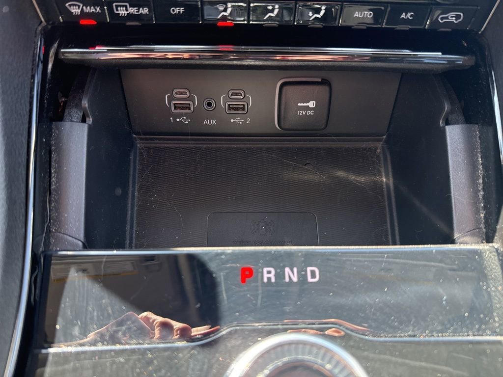 Used 2023 Jeep Grand Cherokee Laredo w/ Luxury Tech Group I image 37