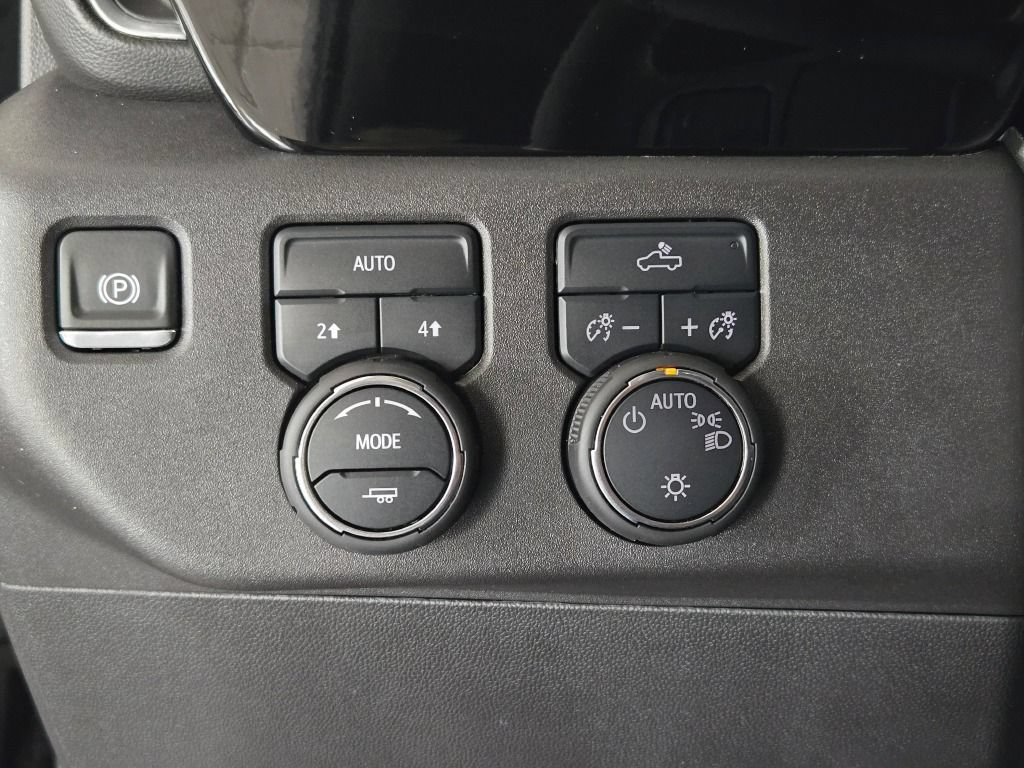Used 2024 Chevrolet Silverado 1500 LT AWD/4WD image 26