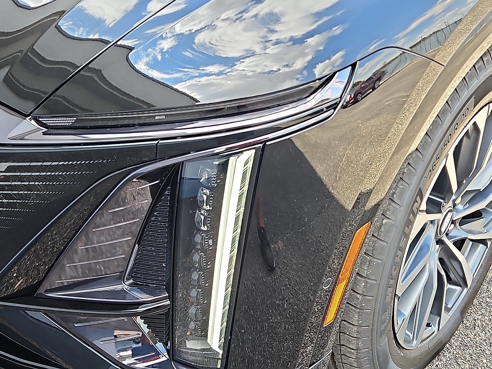 New 2026 Cadillac Lyriq Premium Sport w/ LPO, Floor Liner Package image 7