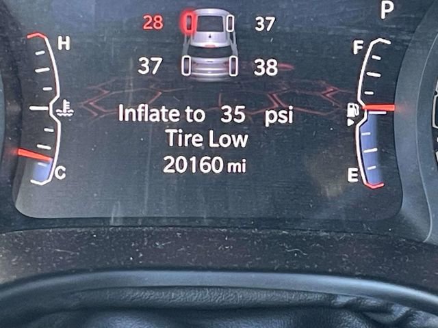 Used 2023 Jeep Compass Sport image 29