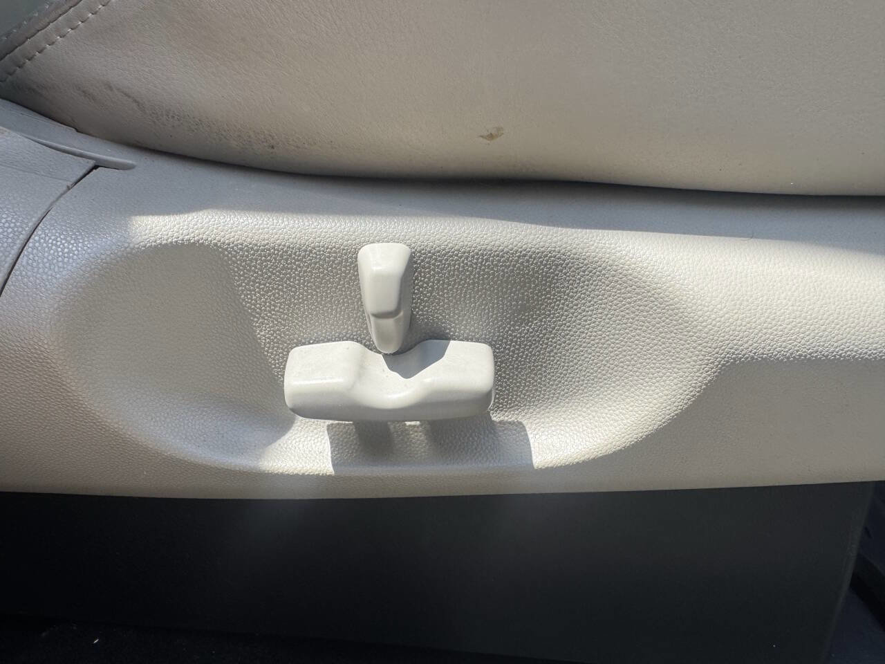 Used 2012 MAZDA CX-9 Grand Touring w/ Moonroof & Bose Audio Pkg FWD image 39