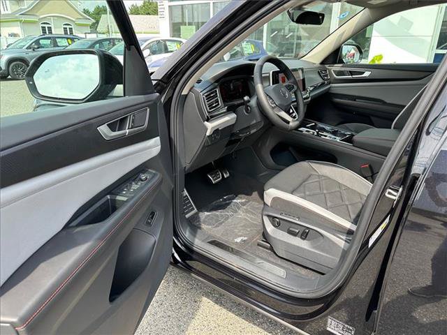 New 2024 Volkswagen Atlas Peak Edition SEL AWD/4WD image 9