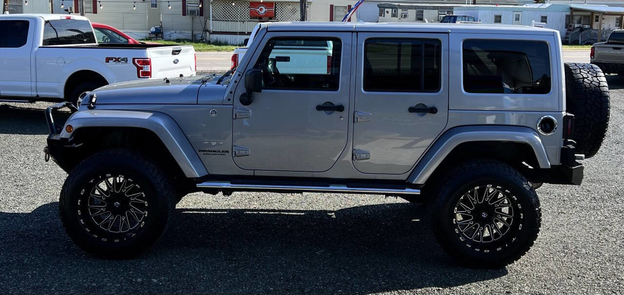 Used 2015 Jeep Wrangler Unlimited Sahara w/ Dual Top Group image 8