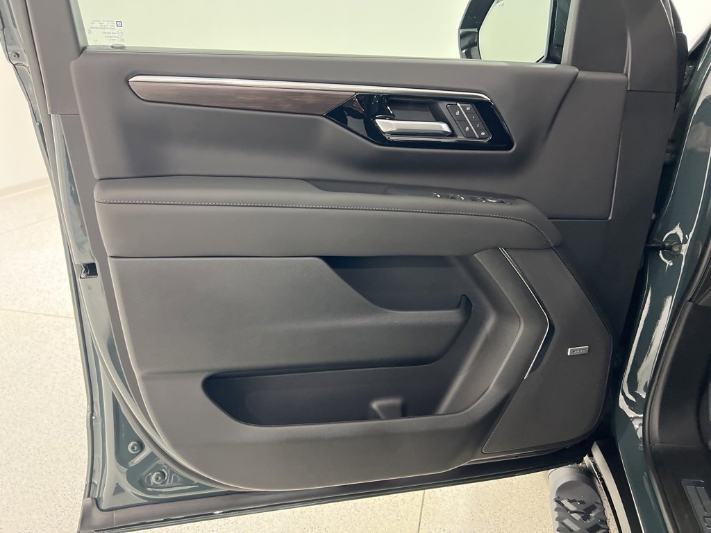 New 2026 Chevrolet Suburban Z71 w/ Z71 Off-Road Package image 22