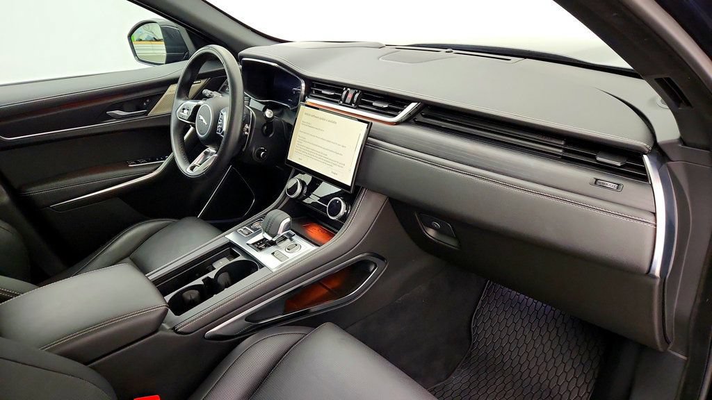 Used 2025 Jaguar F-PACE R-Dynamic S AWD/4WD image 27