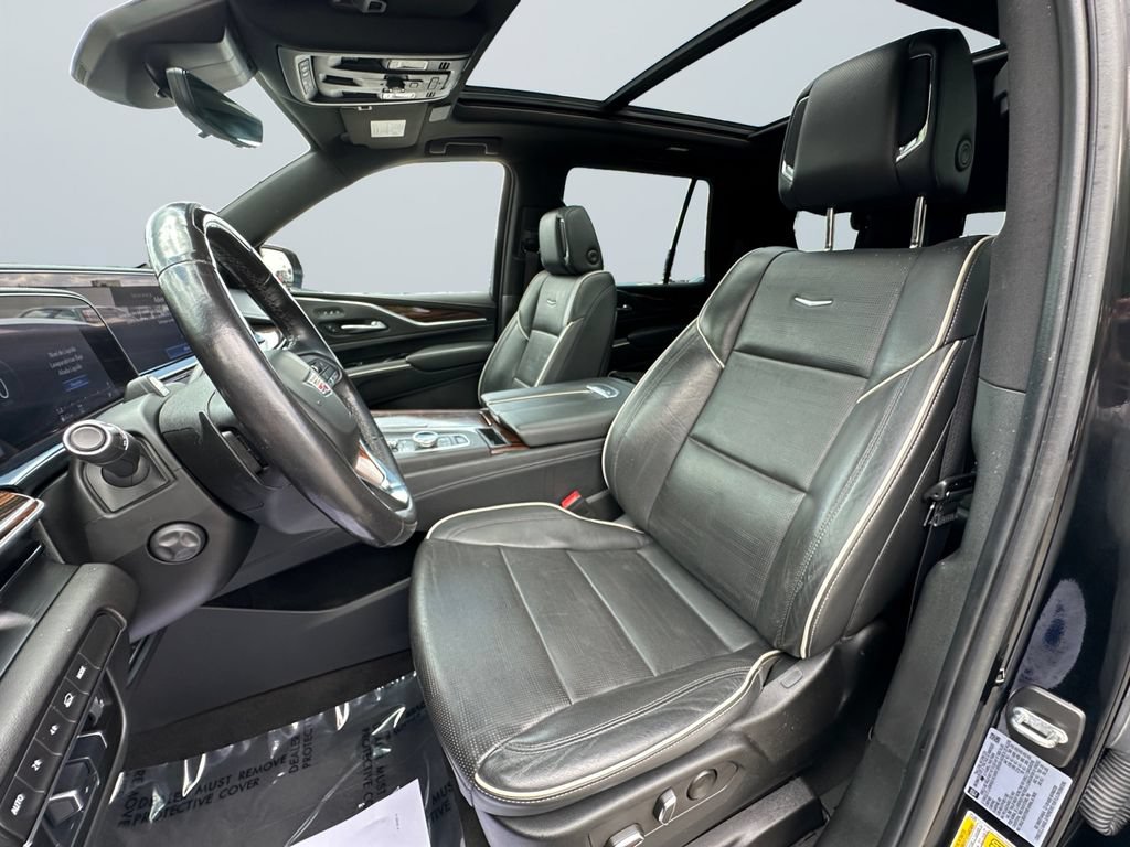 Used 2022 Cadillac Escalade Premium Luxury AWD/4WD image 9