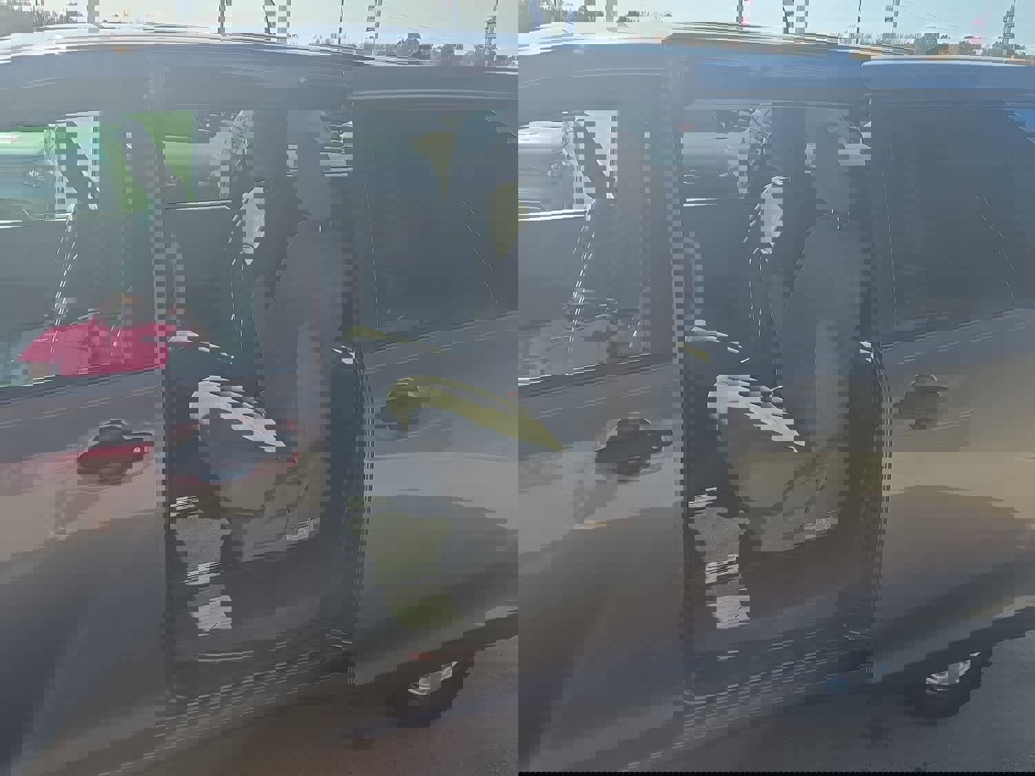 Used 2020 Toyota Sienna L image 15