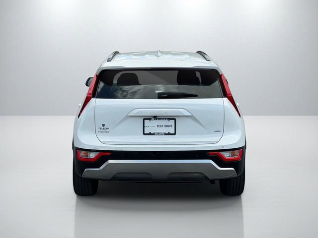 Certified 2023 Kia Niro EX Touring image 6