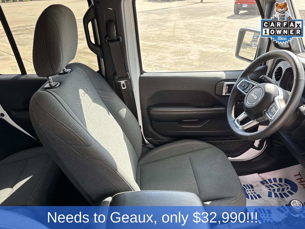 Used 2024 Jeep Wrangler Unlimited Sahara AWD/4WD image 25