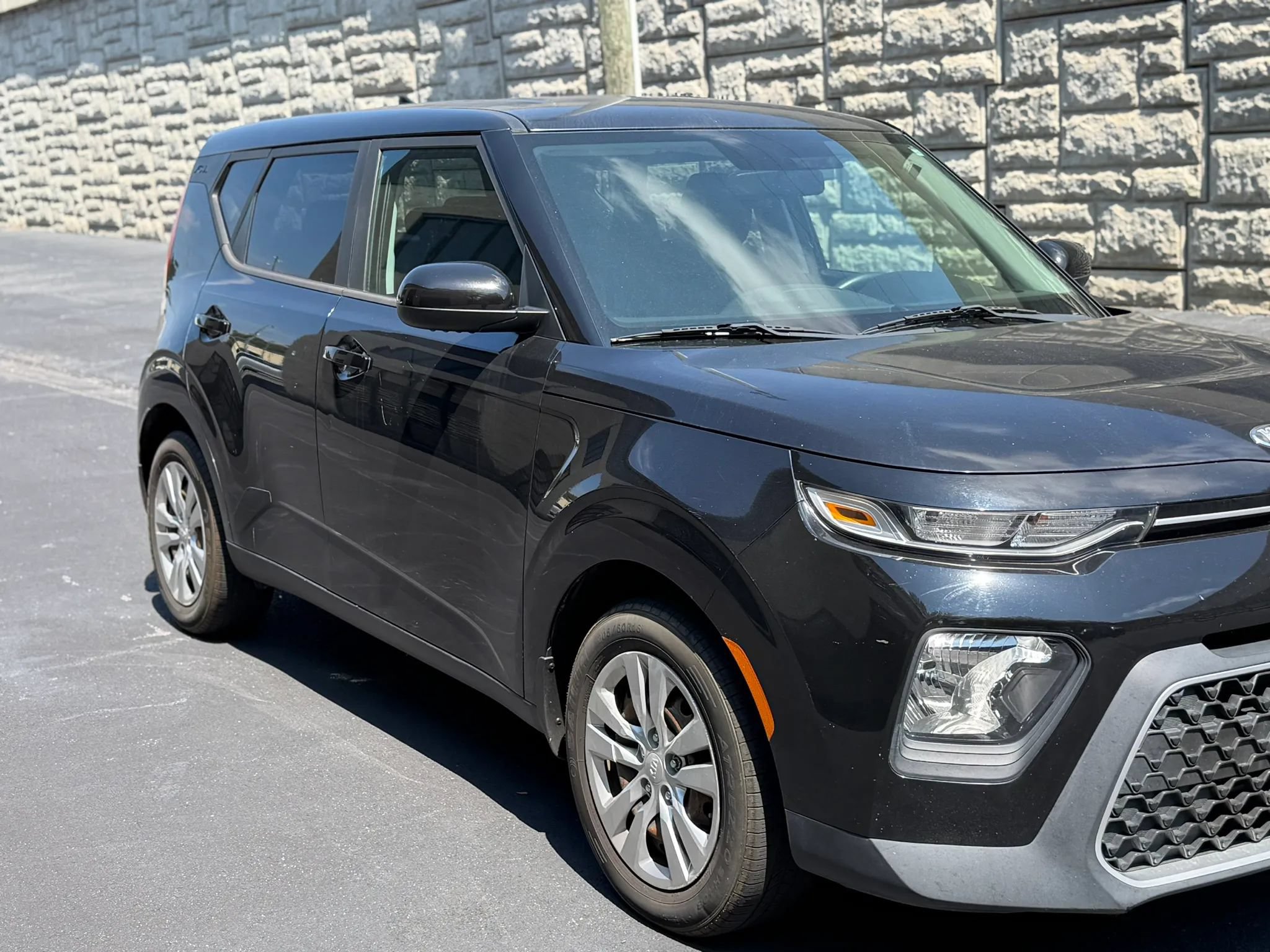 Used 2020 Kia Soul LX FWD image 39