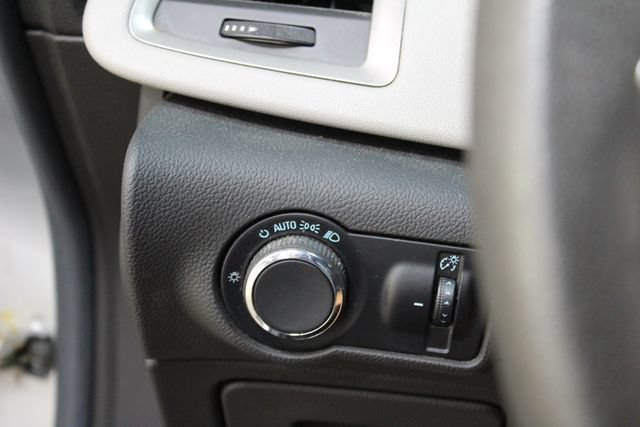 Used 2012 Buick Verano FWD image 15