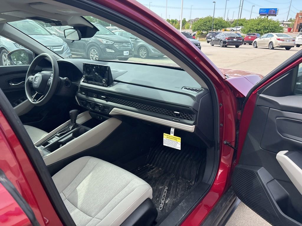 Certified 2025 Honda Accord SE image 26