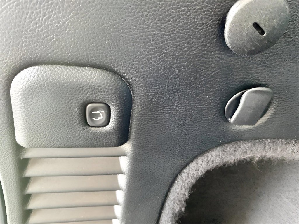 Used 2020 Jeep Grand Cherokee Limited w/ Luxury Group II image 26