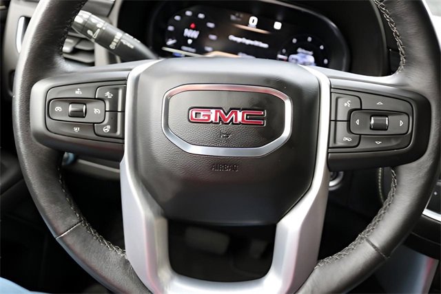 Used 2022 GMC Yukon XL SLT w/ SLT Luxury Package image 21