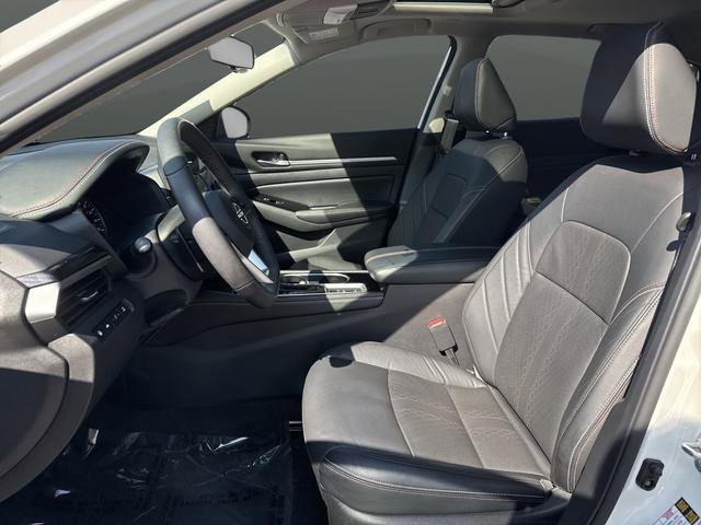 Used 2024 Nissan Altima 2.0 SR image 4