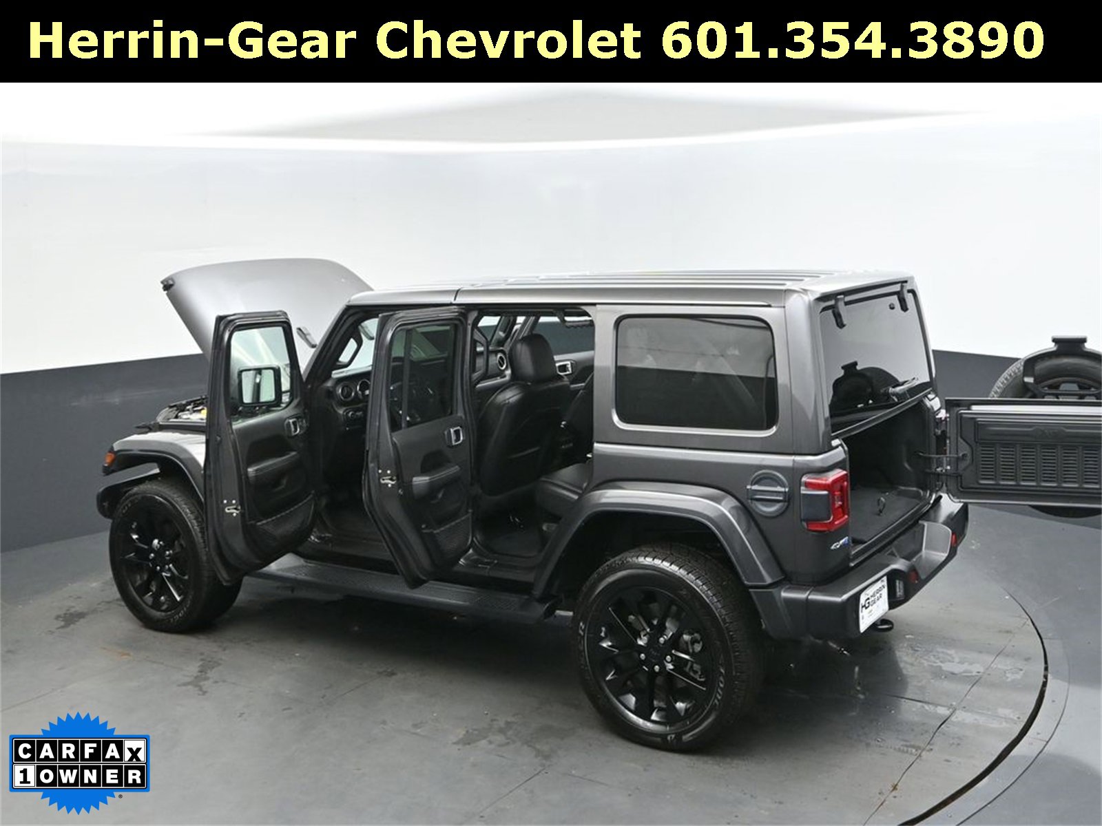 Used 2021 Jeep Wrangler Unlimited Sahara w/ Cold Weather Group video 2