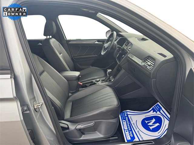 Used 2022 Volkswagen Tiguan SE R-Line image 15