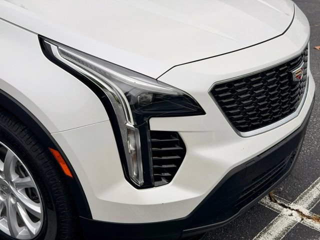 Certified 2022 Cadillac XT4 Luxury w/ Cold Weather Package FWD image 14