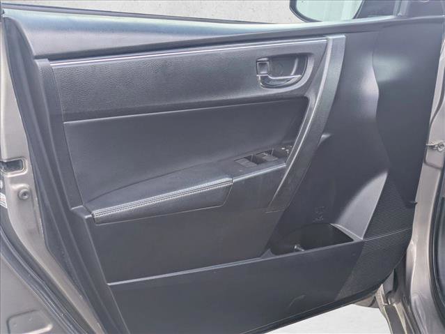 Used 2018 Toyota Corolla XLE FWD image 11