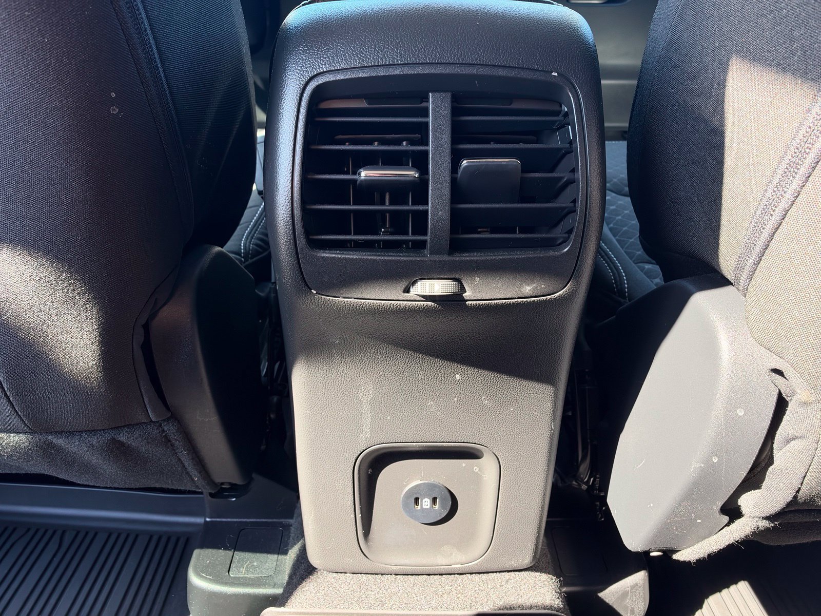Used 2024 Ford Escape Active AWD/4WD image 29