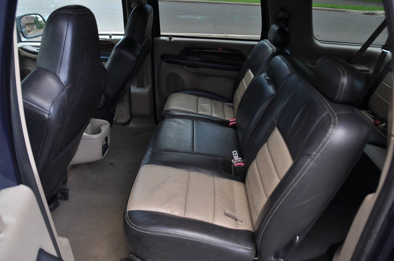 Used 2005 Ford Excursion Eddie Bauer RWD image 18