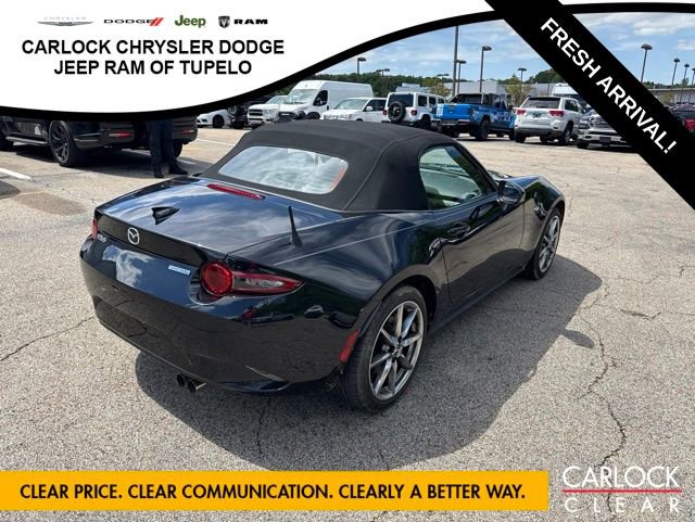 Used 2023 MAZDA MX-5 Miata Grand Touring RWD image 6